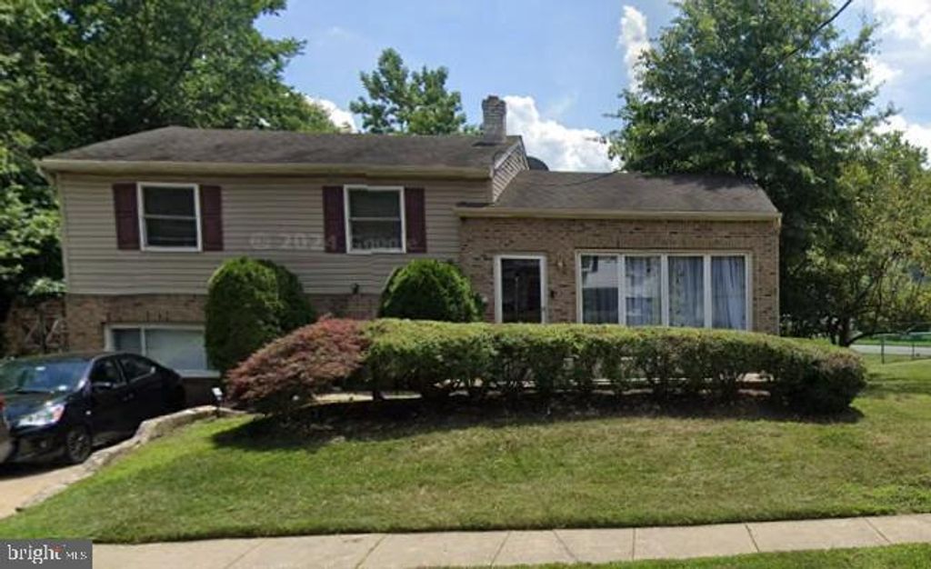 305 FAIRVIEW AVE, Somerdale, NJ 08083