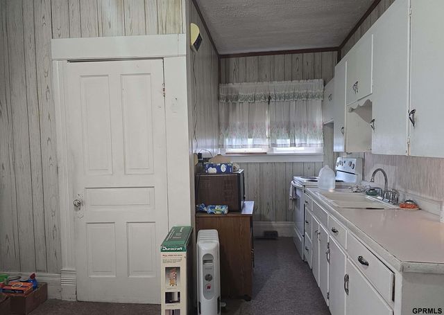 322 Hilton Street, Diller, NE 68342