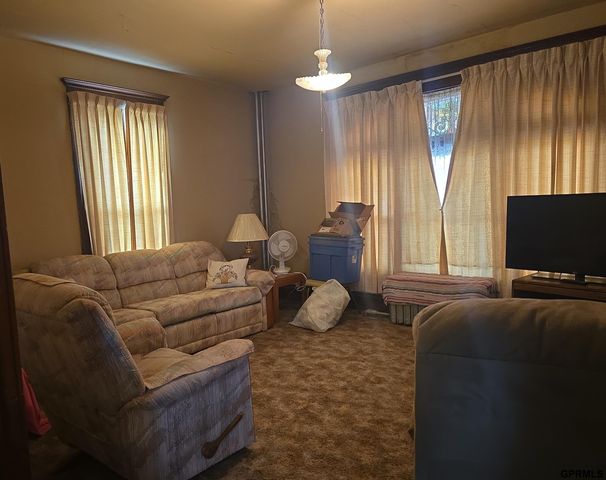 322 Hilton Street, Diller, NE 68342