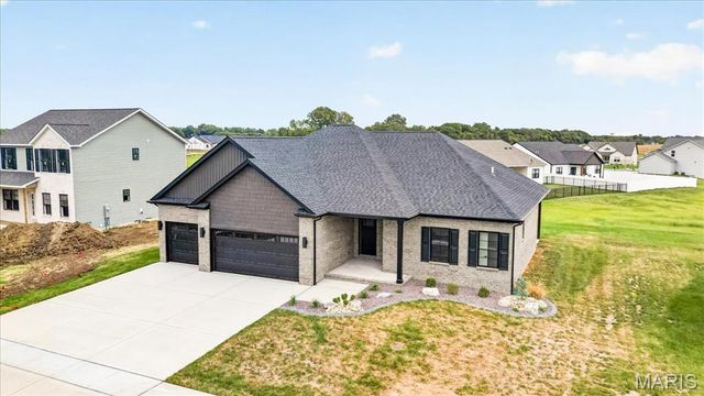 604 Tea Olive Boulevard, O'fallon, IL 62269