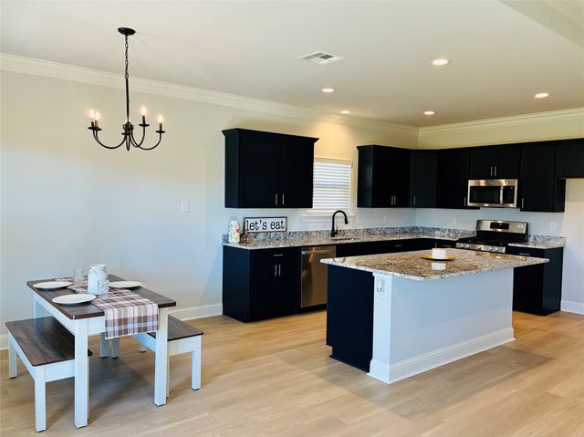 636 SANDY RIDGE Circle, Shreveport, LA 71107