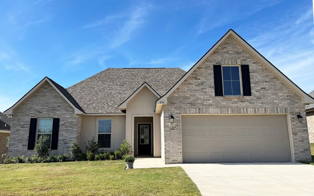 636 SANDY RIDGE Circle, Shreveport, LA 71107