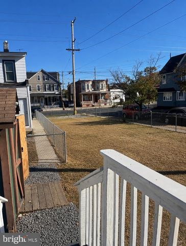 637 POWELL ST, Gloucester City, NJ 08030