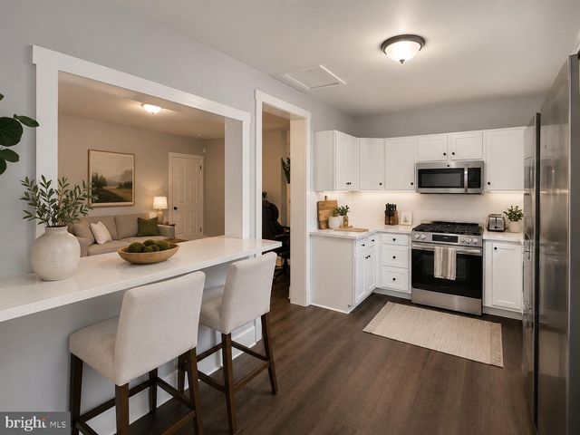 637 POWELL ST, Gloucester City, NJ 08030