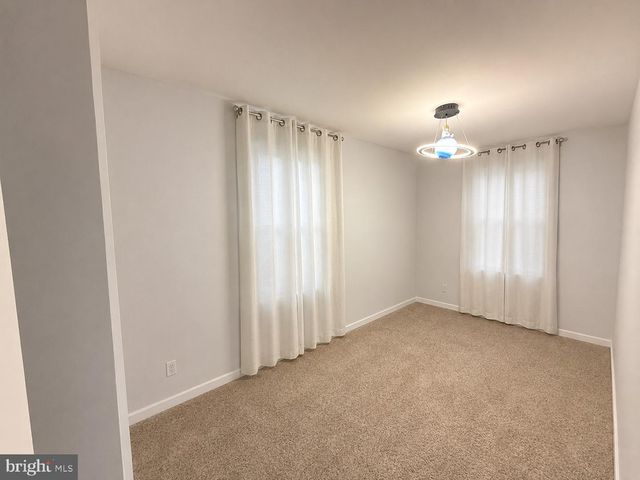 637 POWELL ST, Gloucester City, NJ 08030