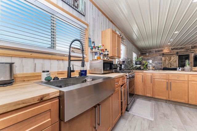 6448 SW Gonyer Road, Fife Lake, MI 49633