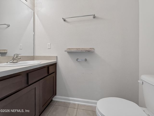 940 CAPITOL Parkway, Jacksonville, FL 32218