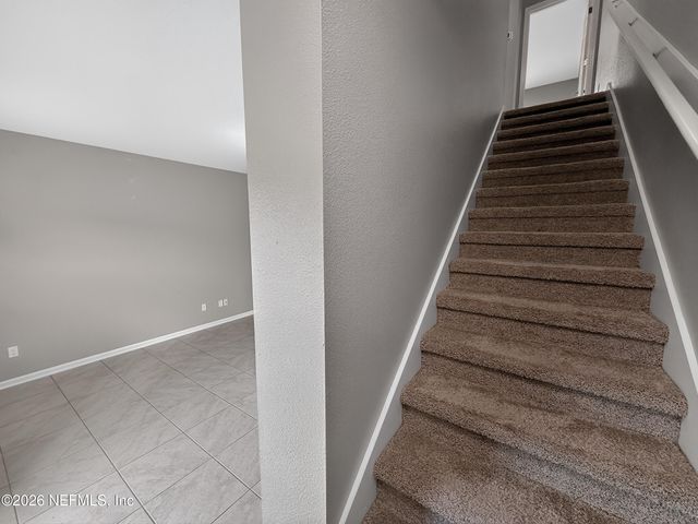 940 CAPITOL Parkway, Jacksonville, FL 32218