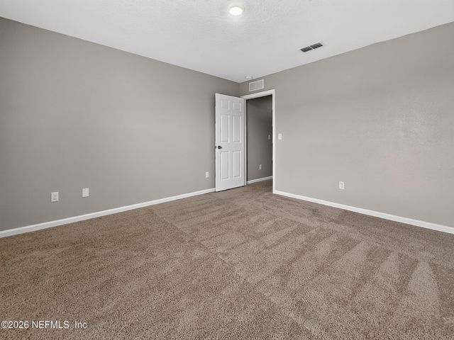 940 CAPITOL Parkway, Jacksonville, FL 32218