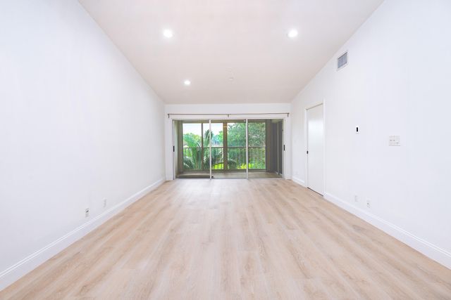 380 NW 67th Street J204, Boca Raton, FL 33487