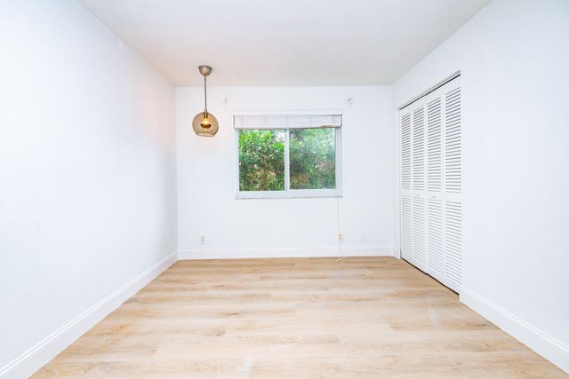380 NW 67th Street J204, Boca Raton, FL 33487