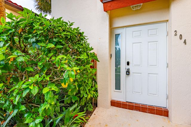 380 NW 67th Street J204, Boca Raton, FL 33487