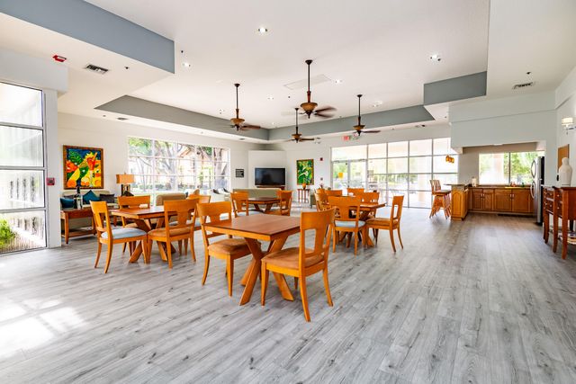 380 NW 67th Street J204, Boca Raton, FL 33487