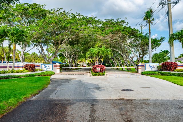 380 NW 67th Street J204, Boca Raton, FL 33487