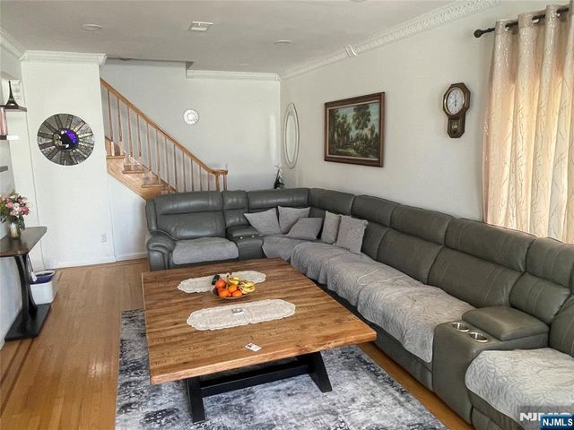 248 Kingsland Avenue 1, Lyndhurst, NJ 07071