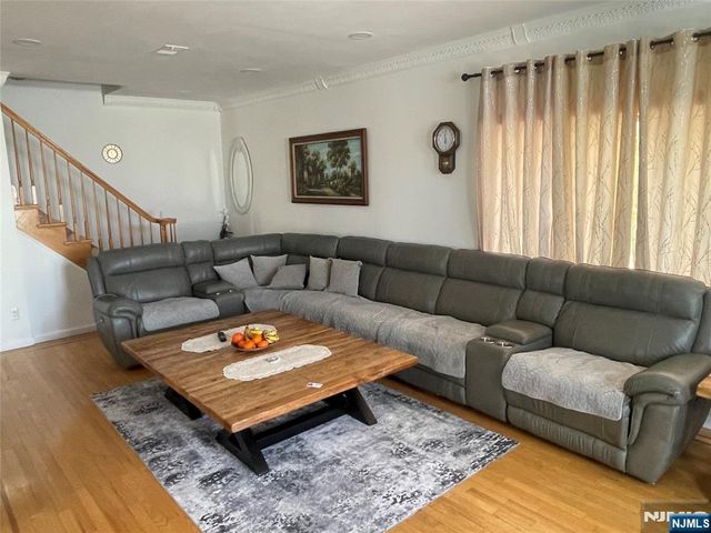 248 Kingsland Avenue 1, Lyndhurst, NJ 07071