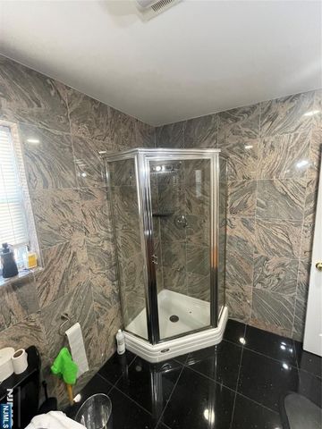 248 Kingsland Avenue 1, Lyndhurst, NJ 07071