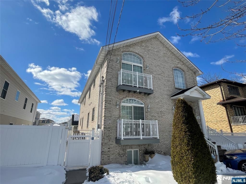 248 Kingsland Avenue 1, Lyndhurst, NJ 07071