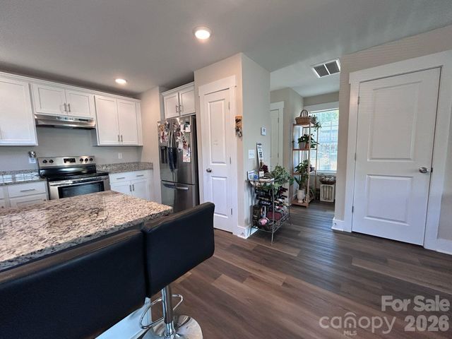 606 E Carpenter Street, Dallas, NC 28034