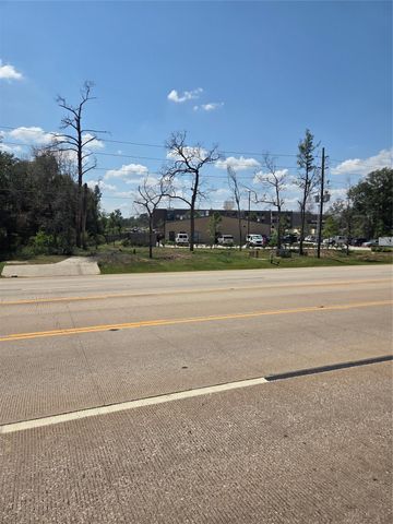 2580 N Loop 336 E, Conroe, TX 77304