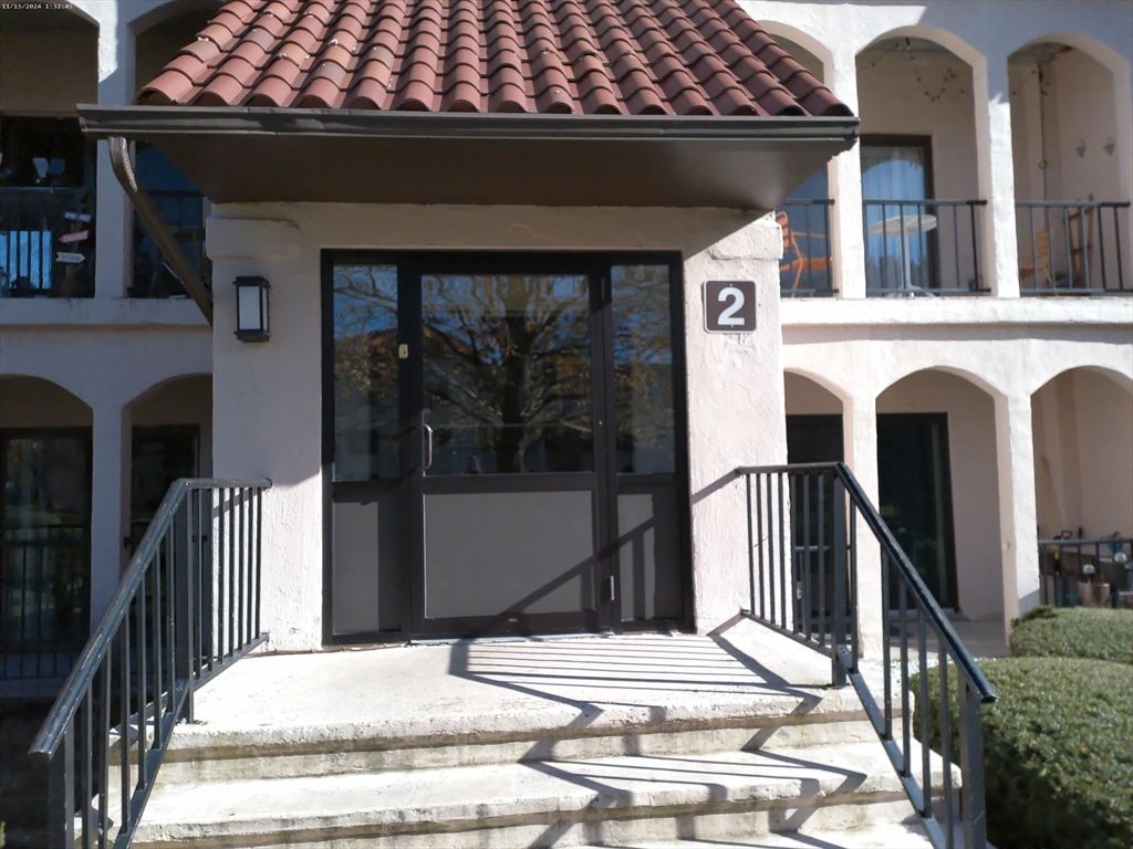 685 Oak Street 2-1, Brockton, MA 02301