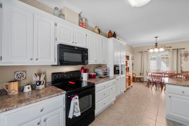 87 Rebecca Lane, Searcy, AR 72143