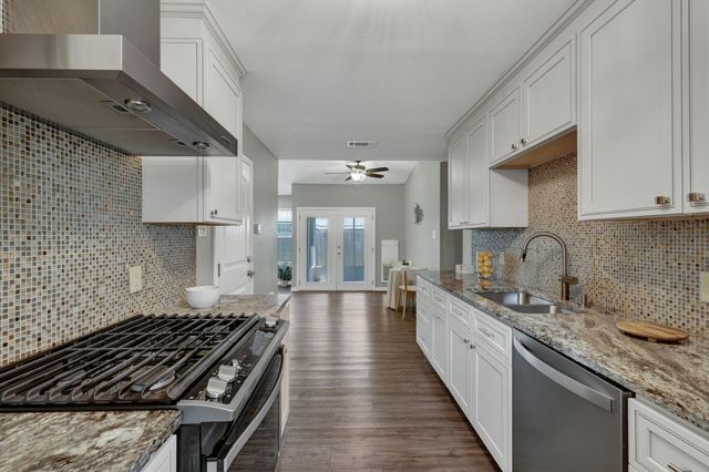 1905 Castle Gate CIR, San Marcos, TX 78666