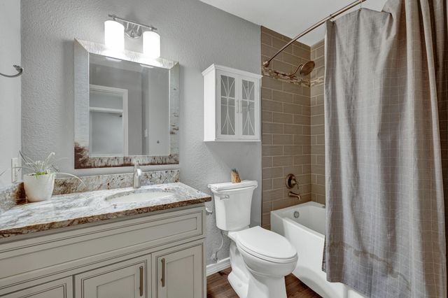 1905 Castle Gate CIR, San Marcos, TX 78666