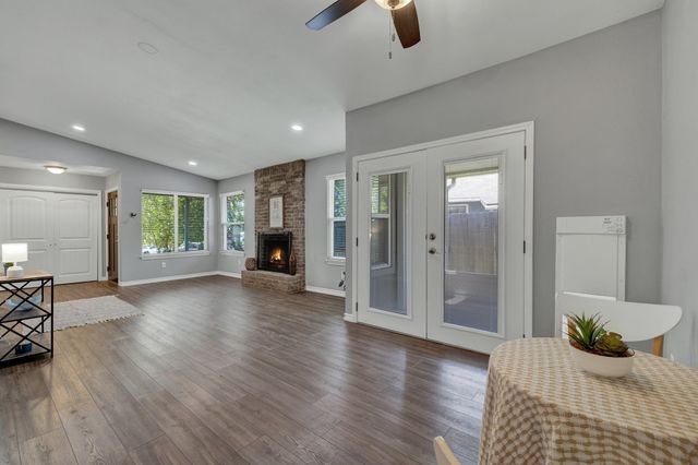 1905 Castle Gate CIR, San Marcos, TX 78666