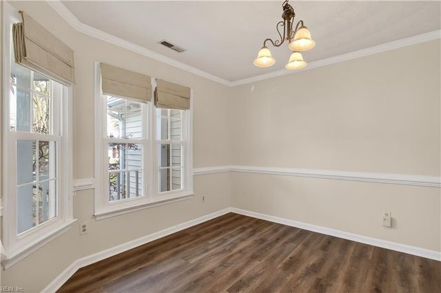 404 Dahoon CT, Chesapeake, VA 23320