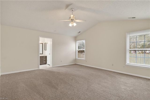 404 Dahoon CT, Chesapeake, VA 23320