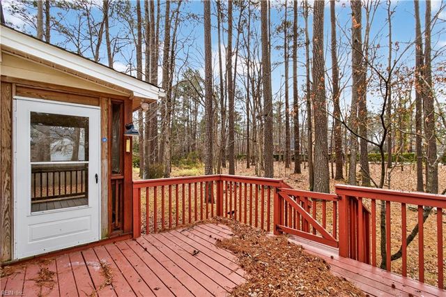 404 Dahoon CT, Chesapeake, VA 23320