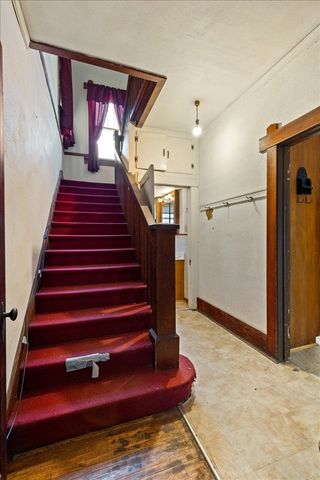 321 N 3rd St, Walters, OK 73572