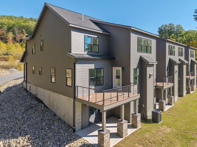 24 Hill Crest Lane UNIT 6, Lake George, NY 12845
