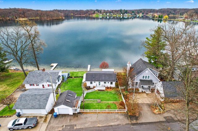 12294 N Sherman Lake Drive, Ross Twp, MI 49012