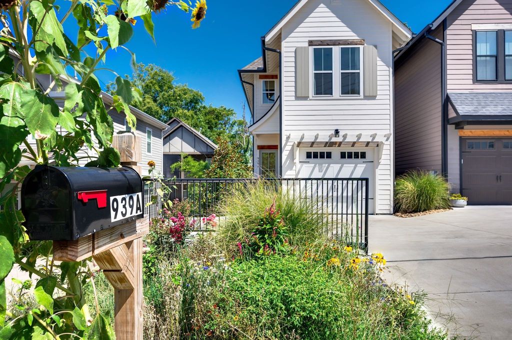 939 Spain Ave, Nashville, TN 37216