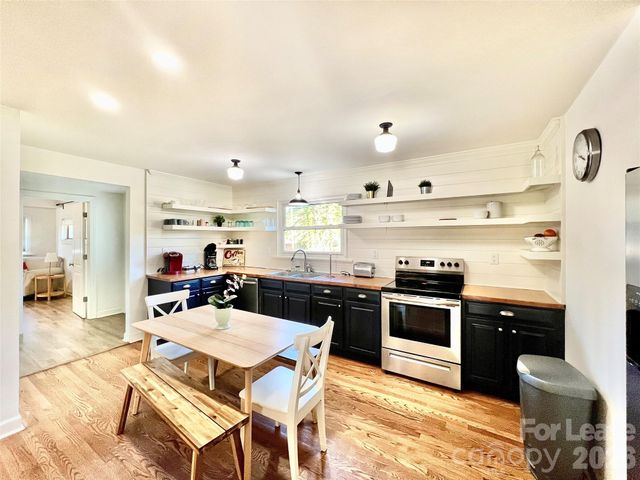 2931 Belmeade Drive, Charlotte, NC 28214
