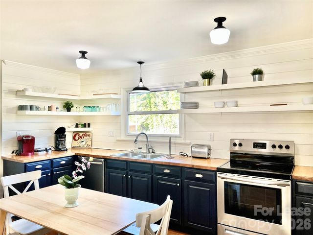 2931 Belmeade Drive, Charlotte, NC 28214