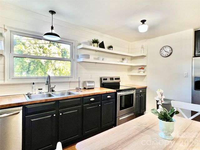 2931 Belmeade Drive, Charlotte, NC 28214