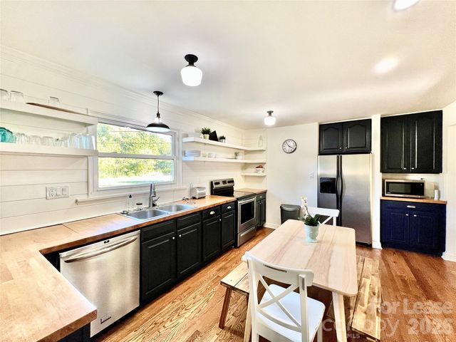 2931 Belmeade Drive, Charlotte, NC 28214