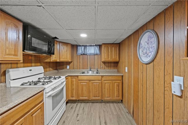 80 Capen Boulevard Basement, Amherst, NY 14226