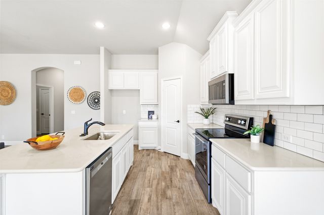 620 Bayonet Drive, Fort Worth, TX 76108