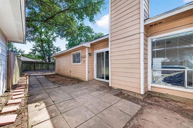 9231 Rippling Fields Drive, Houston, TX 77064