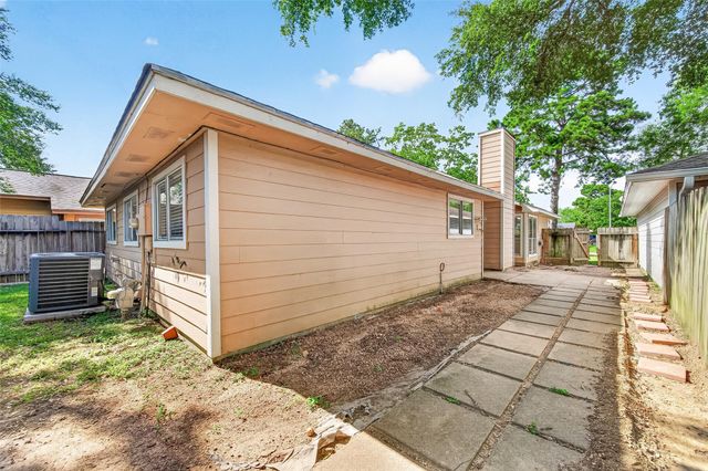 9231 Rippling Fields Drive, Houston, TX 77064