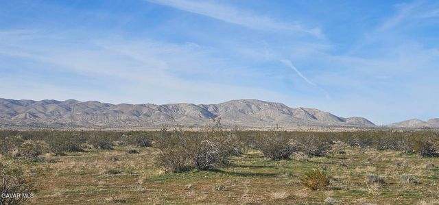 105th Street West, Rosamond, CA 93560