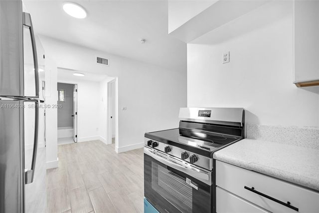 1393 NW 102nd St 1393, Miami, FL 33147