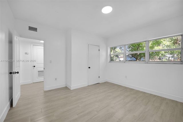 1393 NW 102nd St 1393, Miami, FL 33147