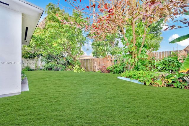 1393 NW 102nd St 1393, Miami, FL 33147