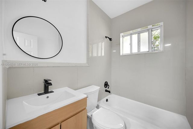 1393 NW 102nd St 1393, Miami, FL 33147