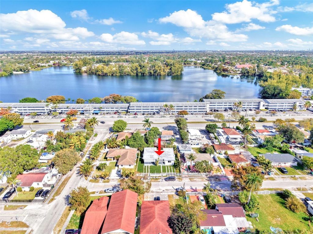 1393 NW 102nd St 1393, Miami, FL 33147